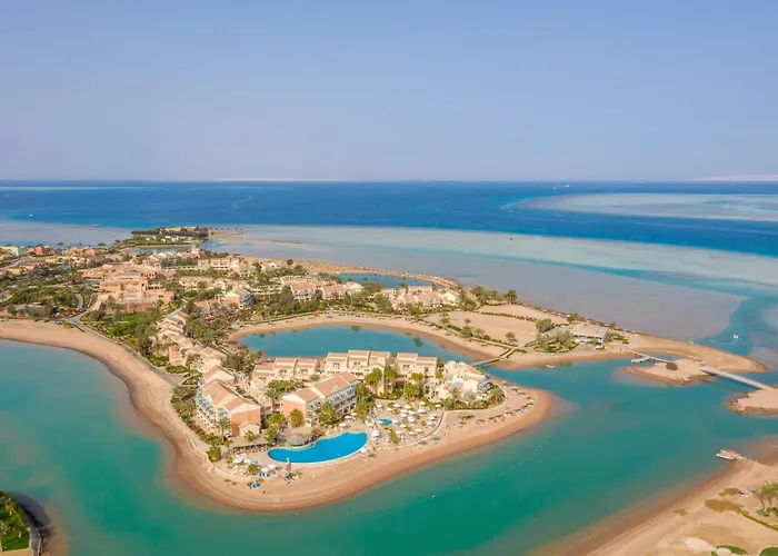 منتجع وسبا موفنبيك الجونة